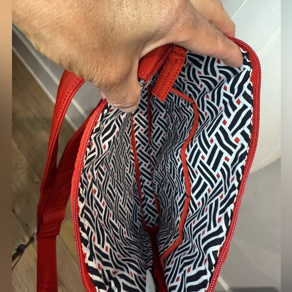 Vera Bradley Microfiber Large Hipster Crossbody Bag Red Purse Retired Patterns - Picture 8 of 11